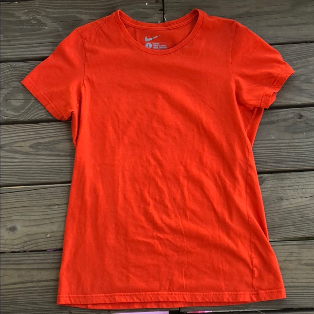 Nike T-shirt